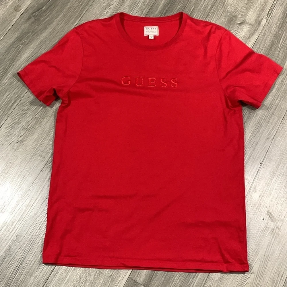 GUESS‎ Men's Red Short Sleeve Pima Embellished Logo Crew T-Shirt size M - Picture 6 of 12